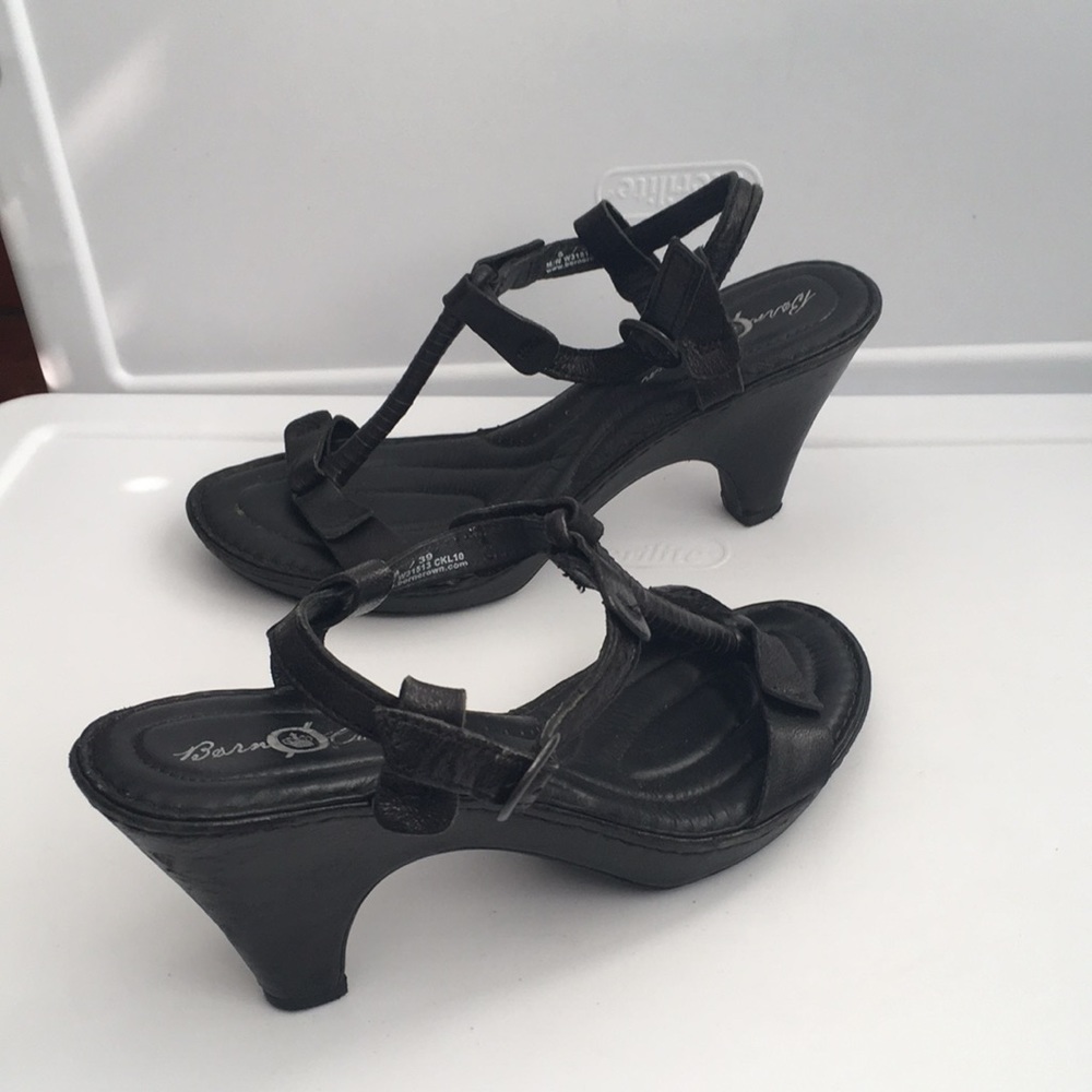 Born Crown UNIQUE! leather strappy wedge sandals
